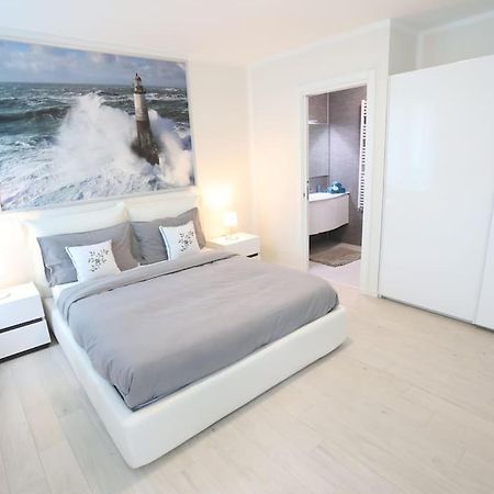 Casa Magenta Apartment 2 วาเลจโจ ซูล มินโช ภายนอก รูปภาพ