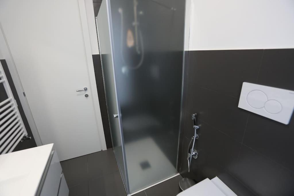 Casa Magenta Apartment 2 วาเลจโจ ซูล มินโช ภายนอก รูปภาพ