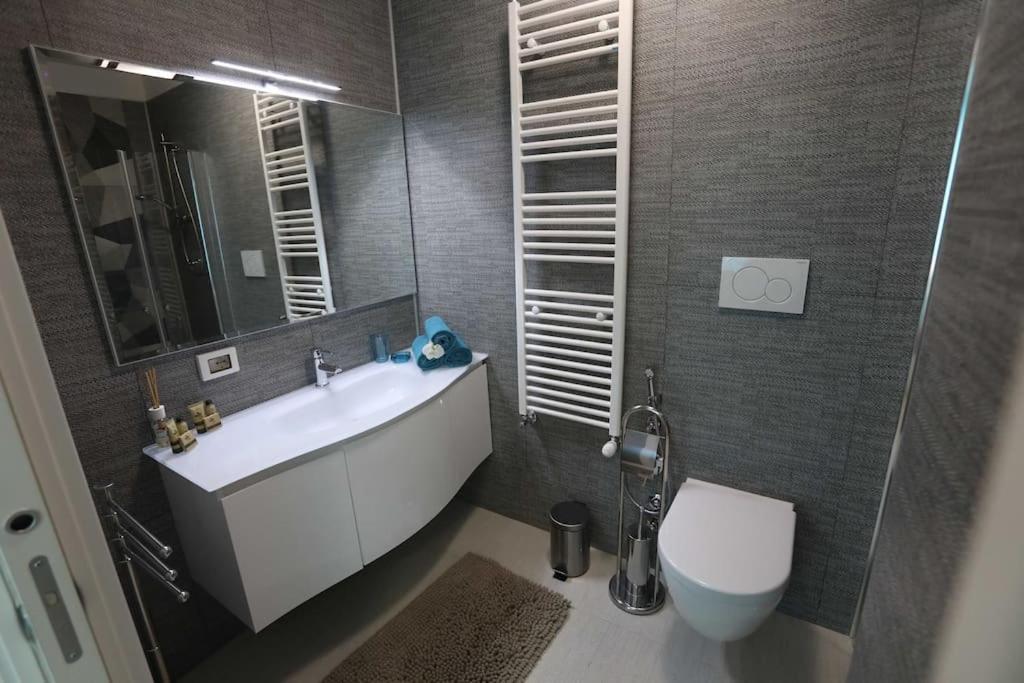 Casa Magenta Apartment 2 วาเลจโจ ซูล มินโช ภายนอก รูปภาพ